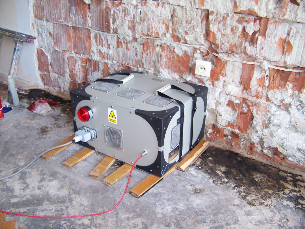 suszenie ściany / wall drying